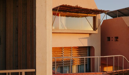 Duplex, Private Bathroom (Pilotis)