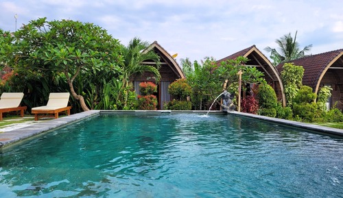 Lumbung Suite