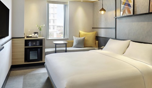 Standard Room, 1 King Bed