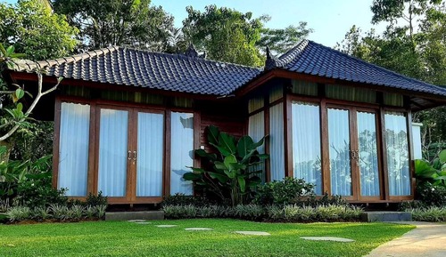 Deluxe Bungalow