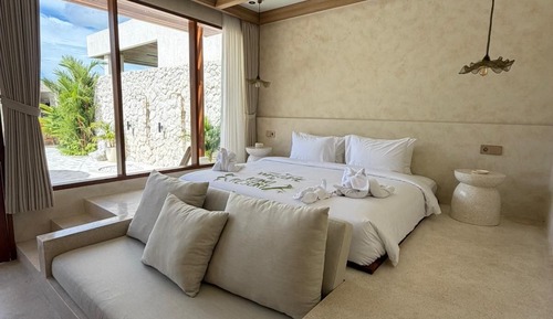 Deluxe Double Room, Balcony, Pool View