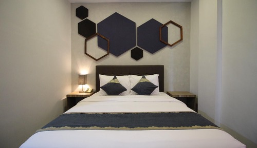 Deluxe Double Room, Non Smoking, Courtyard View