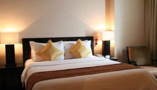 Deluxe Room, Non Smoking, City View