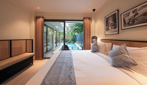 Deluxe Villa, Balcony, Pool View