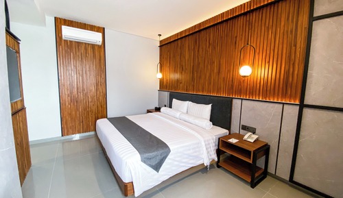 Elite Room