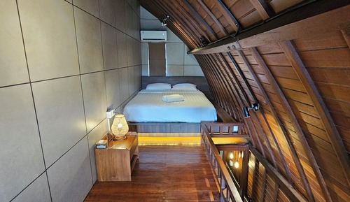 Standard Wood House