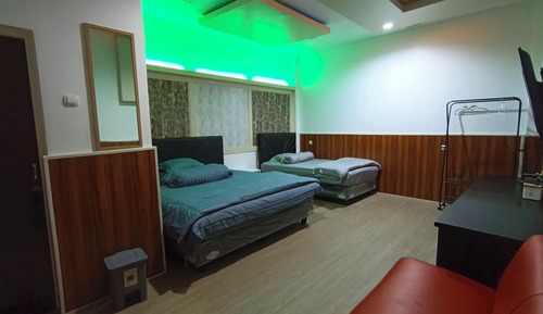 Family Studio