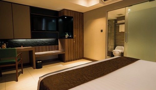 Suite Room with Balcony