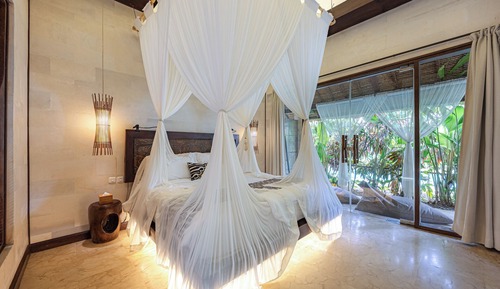 Deluxe Suite, 1 King Bed, Terrace, Pool View (Non Smoking)