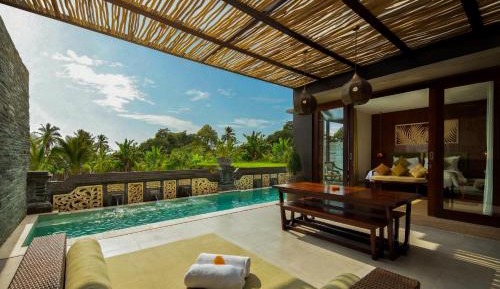 Luxe Countryside Pool Villas