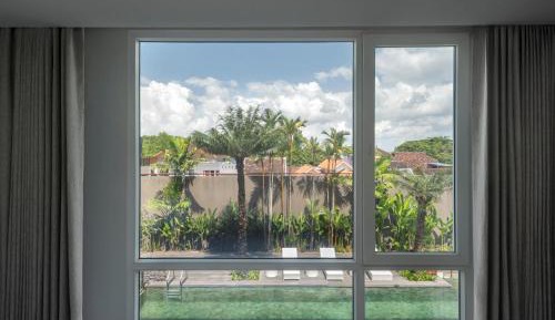 Standard Twin Room with Pool View