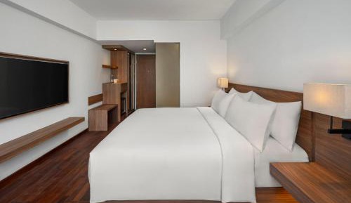 Standard King Room