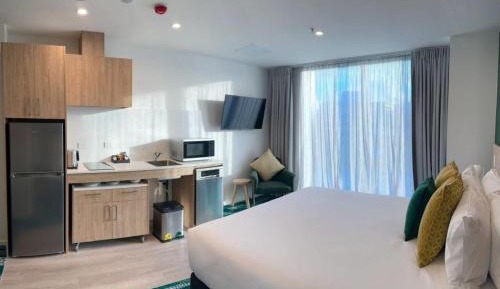 Studio Apartment - Accessible