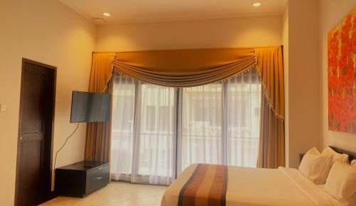 Standard One-Bedroom Pool  View Apartment