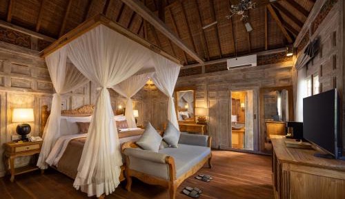 Ethnic One Bedroom Private Pool Villa with One Time Floating Breakfast