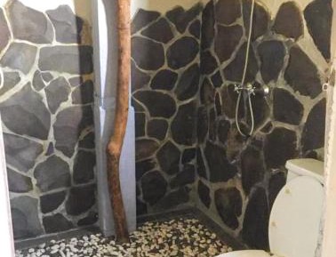 Single Room with Shared Toilet