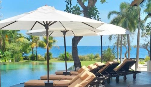Villa - Beach Front