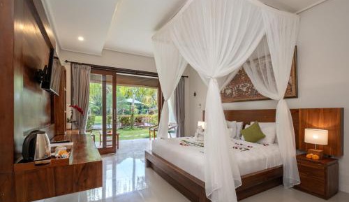 Deluxe Double Room with Balcony