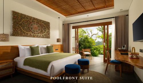 Suite with Pool View