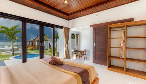Deluxe Suite with Hot Tub