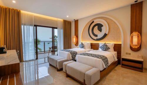 Deluxe Double or Twin Room with Sea View