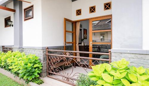 King Room with Balcony
