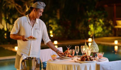 Six-Bedroom Villa with Private Pool and Fully Equipped Kitchenette