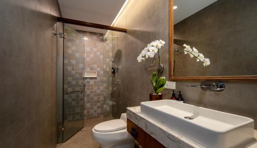 Prestige Suite with Garden View and Afternoon Tea