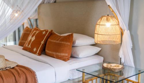 Deluxe Double or Twin Room with Pool View