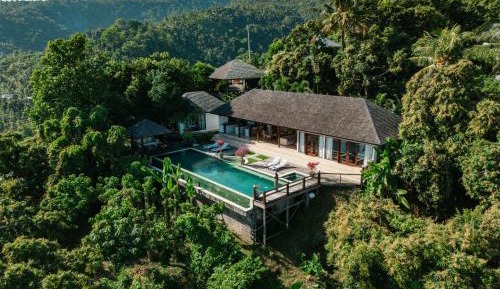 Villa with Sea View