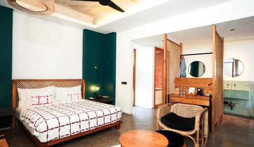 Urban Suite with Free Benefit