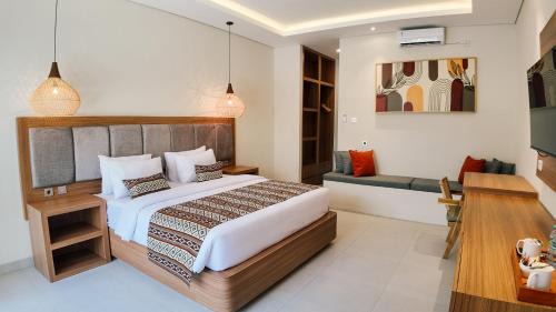 Suite with Garden View