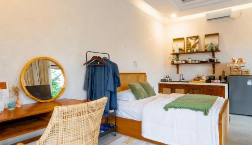 Double Room with Shared Bathroom