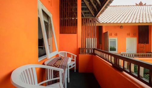 Twin Room with Balcony