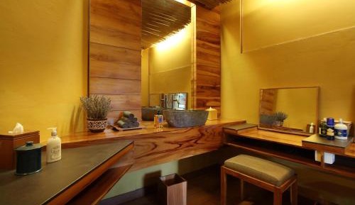 Deluxe Grande Suite with Free Rafting