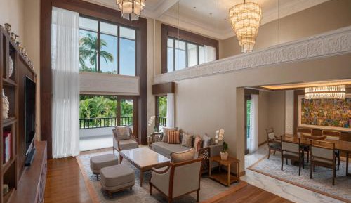 Ocean View Suite, 1 Bedroom Bi-level Suite, 1 King, Balcony with Free Daily Activity