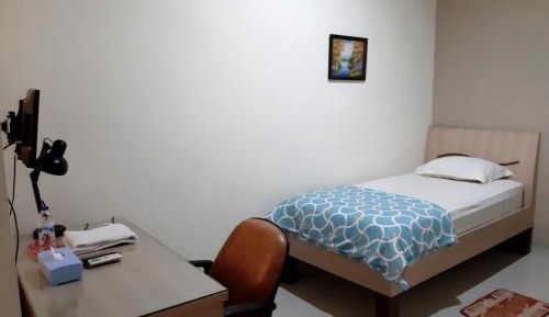 Single Room with Shared Bathroom