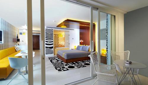 Studio with Balcony