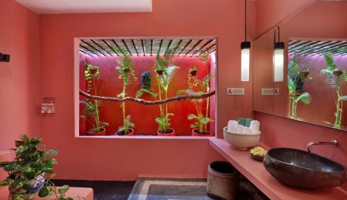 Grande Pool View - for Cool Adults Only