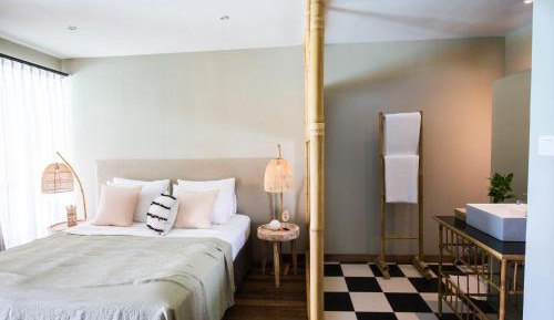 Double Room with Pool View