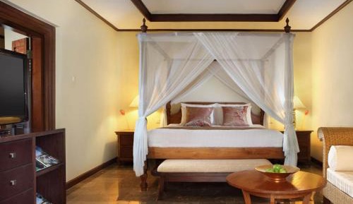 Santrian Club - Adult Only