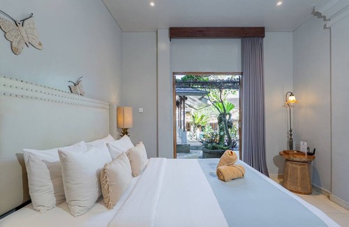 Petulu Hotel | Lokasari Retreat