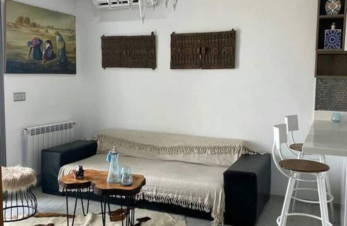 Les Jardins d'El Menzah 1 Apartment | 1 Bed Flat - Sleeps 2 - Parking - Wifi