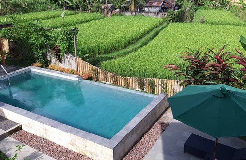 Banjartegehe House | Room-villa - Warung Aromachampuhan