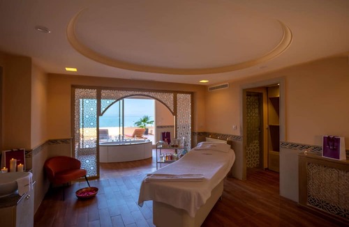 Qurbus Hotel | Royal Tulip Korbous Bay Thalasso & Springs