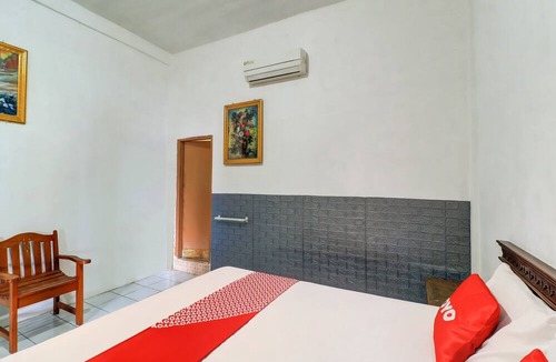 Buleleng Hotel | OYO 91042 Hawaina Hotel