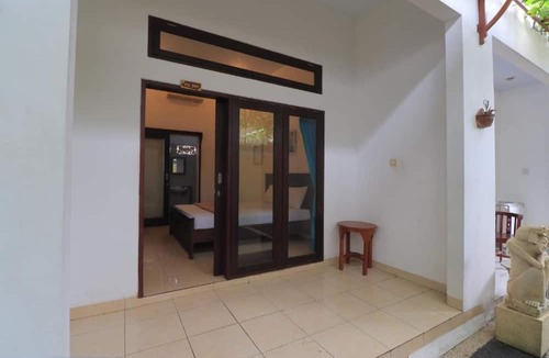 Pulukan House | Surf Retreat Villa Sari Bali