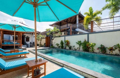 Pulukan House | Surf Retreat Villa Sari Bali