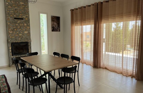 Nasrallah Villa | Cheerful 2-bedroom Villa With Pool