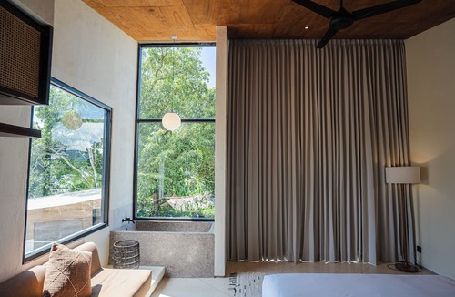 Kedisan Hotel | Desa Oculus